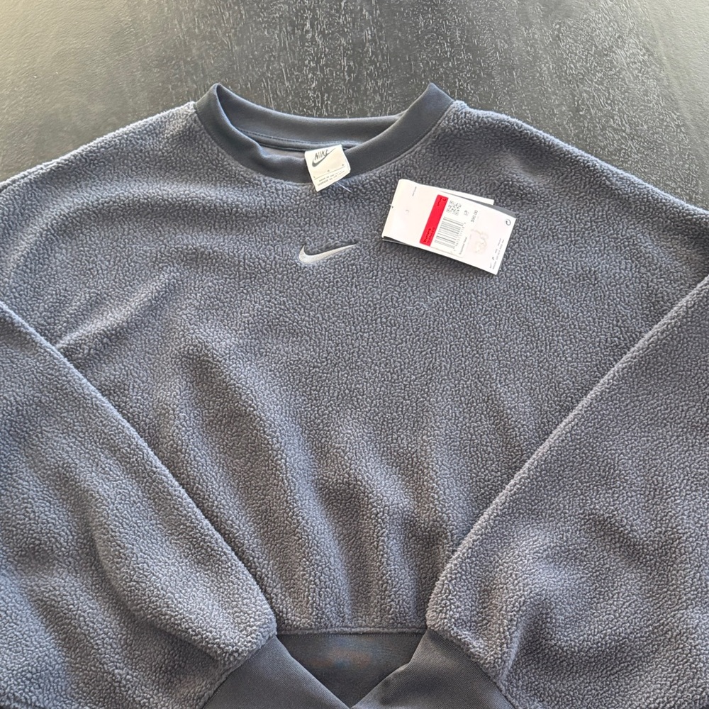 Nike Women's Gray Fleece Sweatshirt